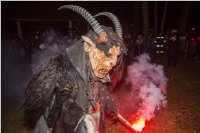 Perchtenlauf am Ebenfurther Adventmarkt, 26.11.2016