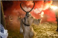 Perchtenlauf am Ebenfurther Adventmarkt, 02.12.2017