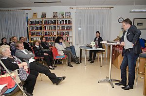 Adventjause in der Stadtb�cherei Neufeld, 12.12.2015