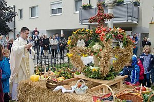 Erntedankfest in Neufeld, 04.10.2015