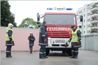 FF Neufeld: Fahrzeugbergung aus Tiefgarage, 23.06.2015