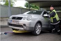 FF Neufeld: Fahrzeugbergung aus Tiefgarage, 23.06.2015