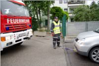 FF Neufeld: Fahrzeugbergung aus Tiefgarage, 23.06.2015