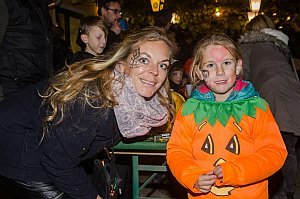 K�rbisschnitzen mit der �VP Neufeld, 31.10.2016