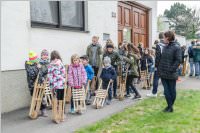Osterratschen in Neufeld, 14.04.2017