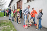 Osterratschen in Neufeld, 14.04.2017