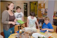VS Neufeld Gesunde Ern�hrung kocht im Pflegeheim, 15.06.2015