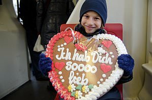 VS 3. Klassen bei Stra�enbahn und Christkindlmarkt, 19.11.2013