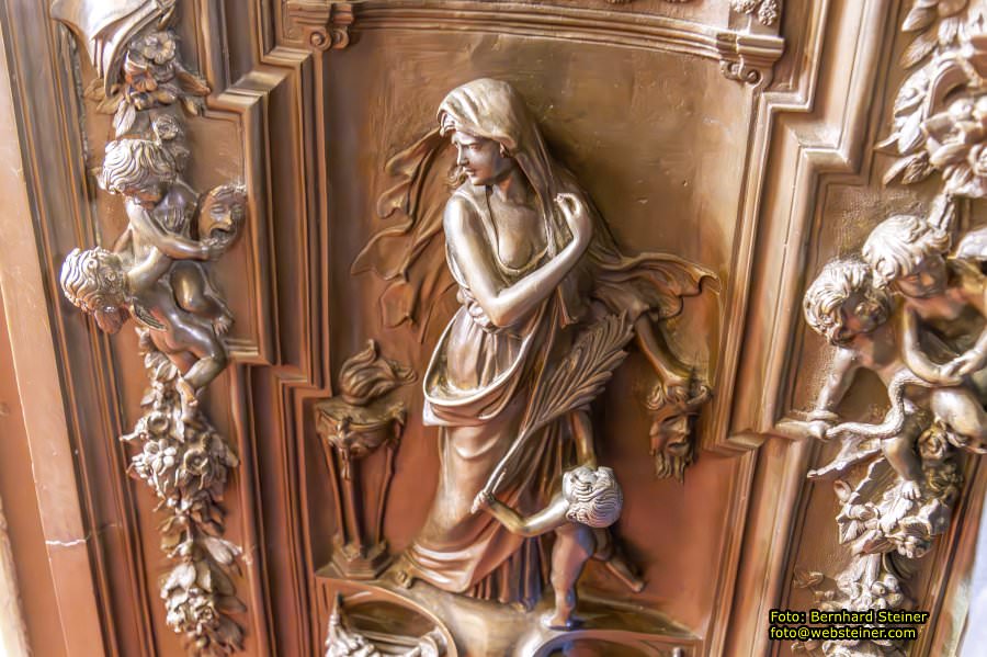 Peles, Brasov, Bran in Rumänien, April 2024